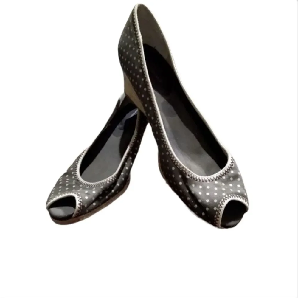 Banana Republic gray polka dot espadrilles 9 1/2